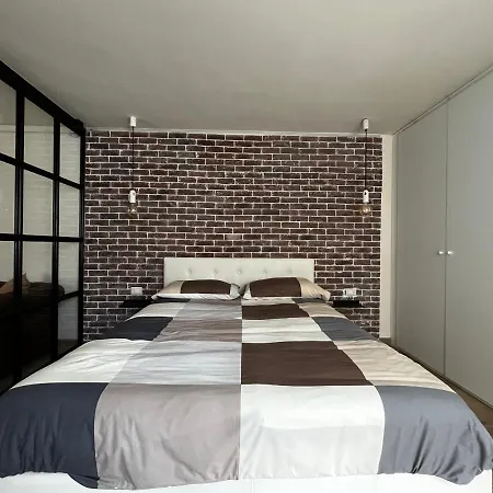 Studio Loft One Apartment *